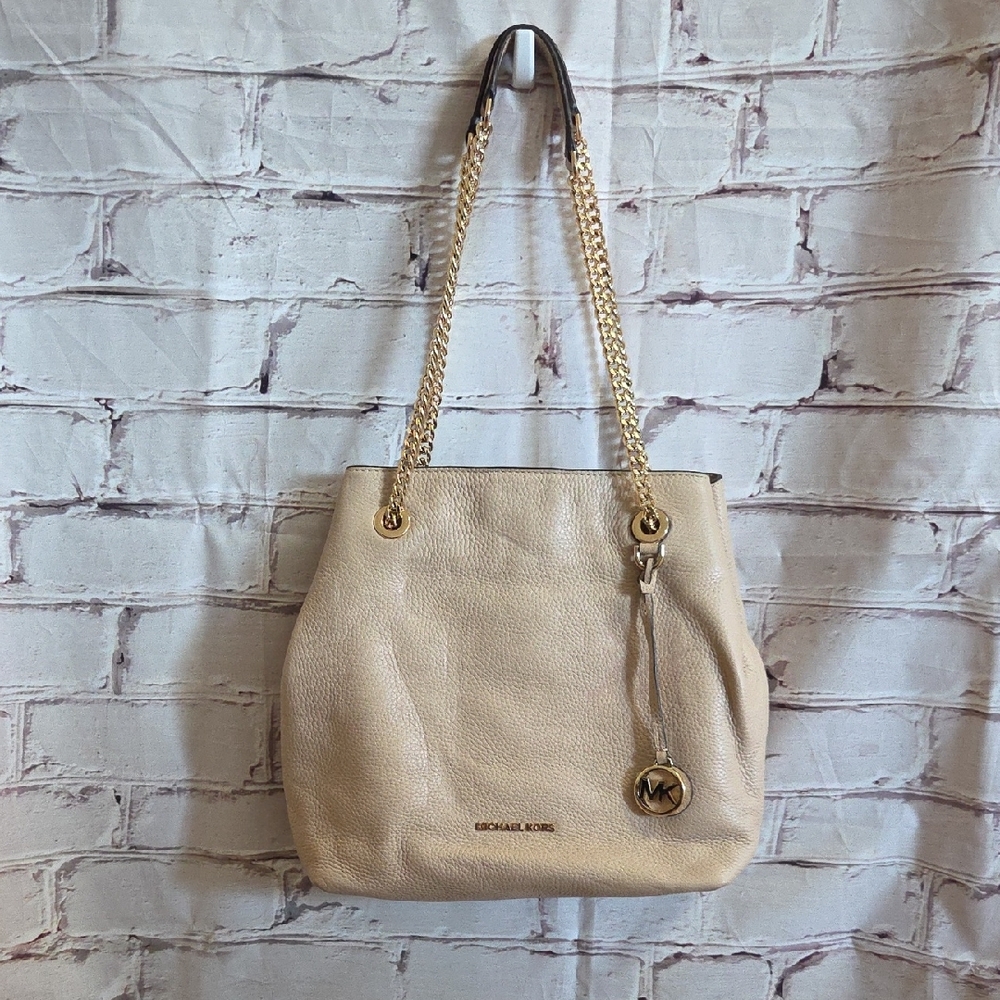 Michael Kors Cream Shoulder Bag with Gold Accents - Picture 9 of 10